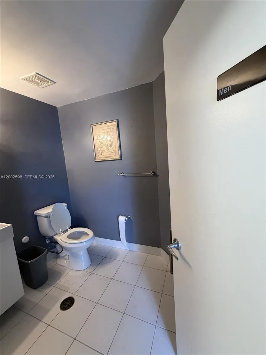 519 S 21st Ave, Hollywood, Florida 33020, Hollywood, Florida 33020, ,Commercial Lease,For Rent,519 S 21st Ave, Hollywood, Florida 33020,A12002598