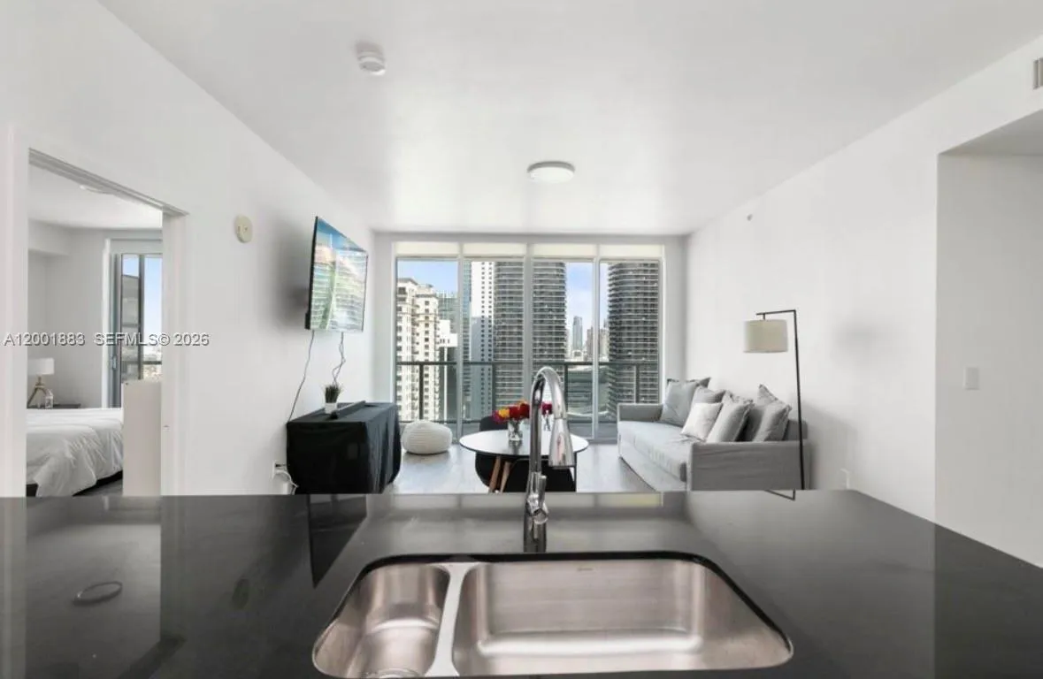 1111 Sw 1st Ave 3222-n, Miami, Florida 33130, Miami, Florida 33130, 2 Bedrooms Bedrooms, ,2 BathroomsBathrooms,Residential Lease,For Rent,1111 Sw 1st Ave 3222-n, Miami, Florida 33130,A12001883