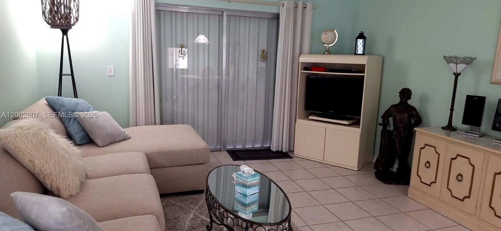 700 Ne 14th Ave 407, Hallandale Beach, Florida 330, Hallandale Beach, Florida 33009, 1 Bedroom Bedrooms, ,1 BathroomBathrooms,Residential,For Sale,700 Ne 14th Ave 407, Hallandale Beach, Florida 330,A12002607