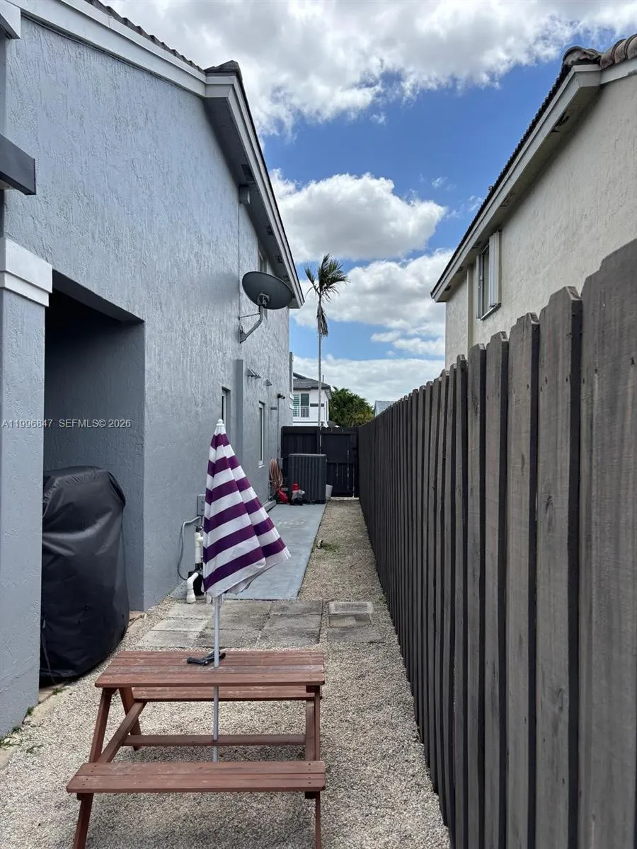 15891 Sw 76th St, Miami, Florida 33193, Miami, Florida 33193, 3 Bedrooms Bedrooms, ,2 BathroomsBathrooms,Residential,For Sale,15891 Sw 76th St, Miami, Florida 33193,A11996847