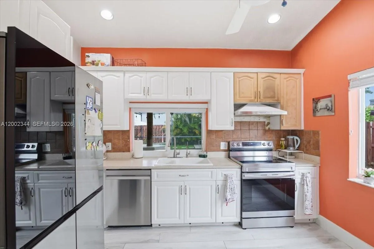 500 Sw 167th Ter, Weston, Florida 33326, Weston, Florida 33326, 3 Bedrooms Bedrooms, ,2 BathroomsBathrooms,Residential,For Sale,500 Sw 167th Ter, Weston, Florida 33326,A12002344