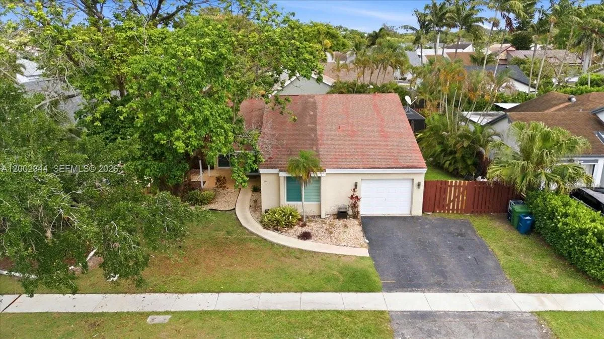 500 Sw 167th Ter, Weston, Florida 33326, Weston, Florida 33326, 3 Bedrooms Bedrooms, ,2 BathroomsBathrooms,Residential,For Sale,500 Sw 167th Ter, Weston, Florida 33326,A12002344