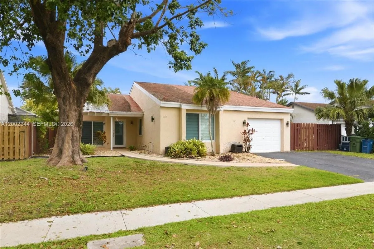 500 Sw 167th Ter, Weston, Florida 33326, Weston, Florida 33326, 3 Bedrooms Bedrooms, ,2 BathroomsBathrooms,Residential,For Sale,500 Sw 167th Ter, Weston, Florida 33326,A12002344