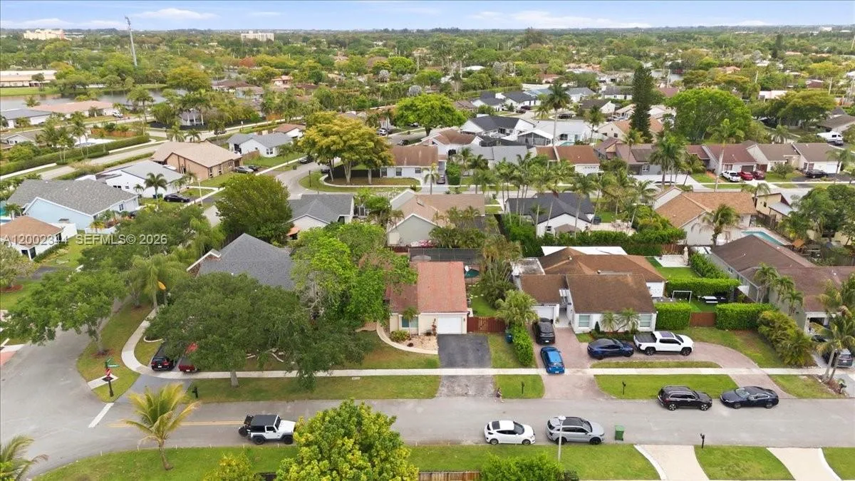 500 Sw 167th Ter, Weston, Florida 33326, Weston, Florida 33326, 3 Bedrooms Bedrooms, ,2 BathroomsBathrooms,Residential,For Sale,500 Sw 167th Ter, Weston, Florida 33326,A12002344