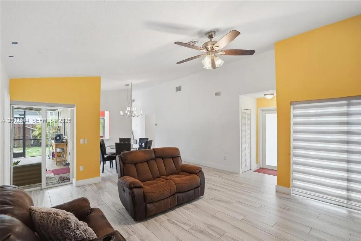 500 Sw 167th Ter, Weston, Florida 33326, Weston, Florida 33326, 3 Bedrooms Bedrooms, ,2 BathroomsBathrooms,Residential,For Sale,500 Sw 167th Ter, Weston, Florida 33326,A12002344