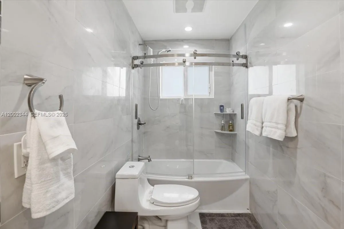 500 Sw 167th Ter, Weston, Florida 33326, Weston, Florida 33326, 3 Bedrooms Bedrooms, ,2 BathroomsBathrooms,Residential,For Sale,500 Sw 167th Ter, Weston, Florida 33326,A12002344