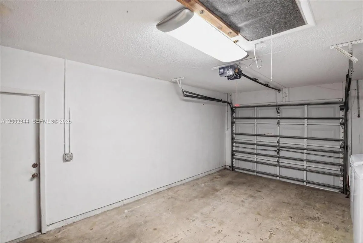 500 Sw 167th Ter, Weston, Florida 33326, Weston, Florida 33326, 3 Bedrooms Bedrooms, ,2 BathroomsBathrooms,Residential,For Sale,500 Sw 167th Ter, Weston, Florida 33326,A12002344