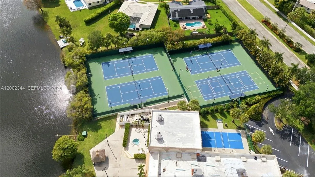 500 Sw 167th Ter, Weston, Florida 33326, Weston, Florida 33326, 3 Bedrooms Bedrooms, ,2 BathroomsBathrooms,Residential,For Sale,500 Sw 167th Ter, Weston, Florida 33326,A12002344