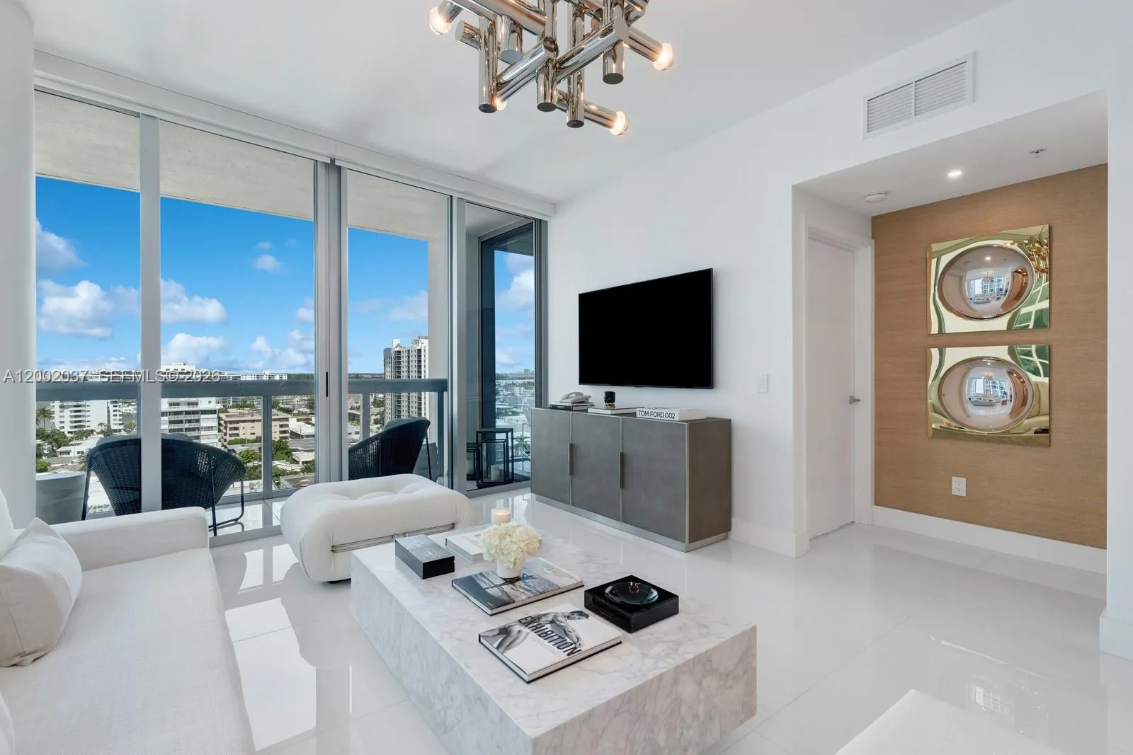 6899 Collins Ave 1109, Miami Beach, Florida 33141, Miami Beach, Florida 33141, 1 Bedroom Bedrooms, ,1 BathroomBathrooms,Residential,For Sale,6899 Collins Ave 1109, Miami Beach, Florida 33141,A12002037