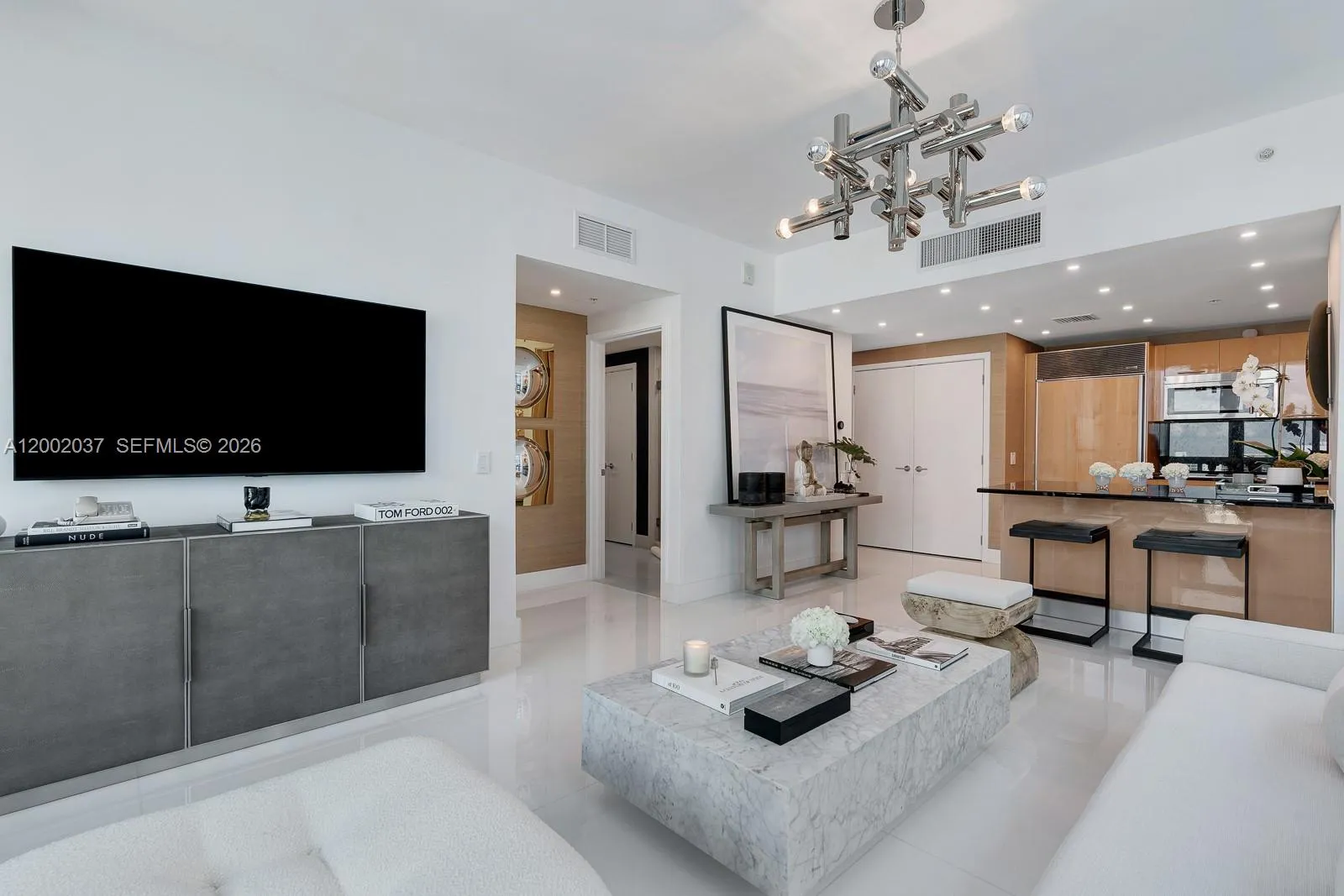 6899 Collins Ave 1109, Miami Beach, Florida 33141, Miami Beach, Florida 33141, 1 Bedroom Bedrooms, ,1 BathroomBathrooms,Residential,For Sale,6899 Collins Ave 1109, Miami Beach, Florida 33141,A12002037