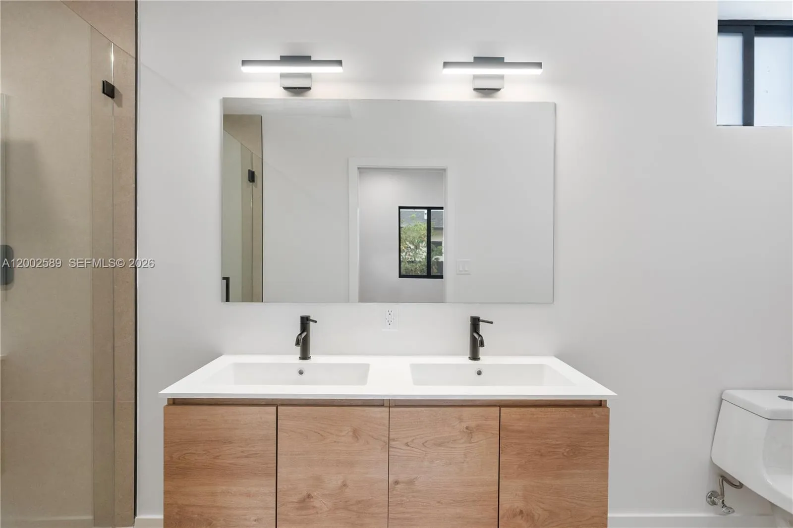 4518 Nw 4th St, Miami, Florida 33126, Miami, Florida 33126, 4 Bedrooms Bedrooms, ,3 BathroomsBathrooms,Residential,For Sale,4518 Nw 4th St, Miami, Florida 33126,A12002589