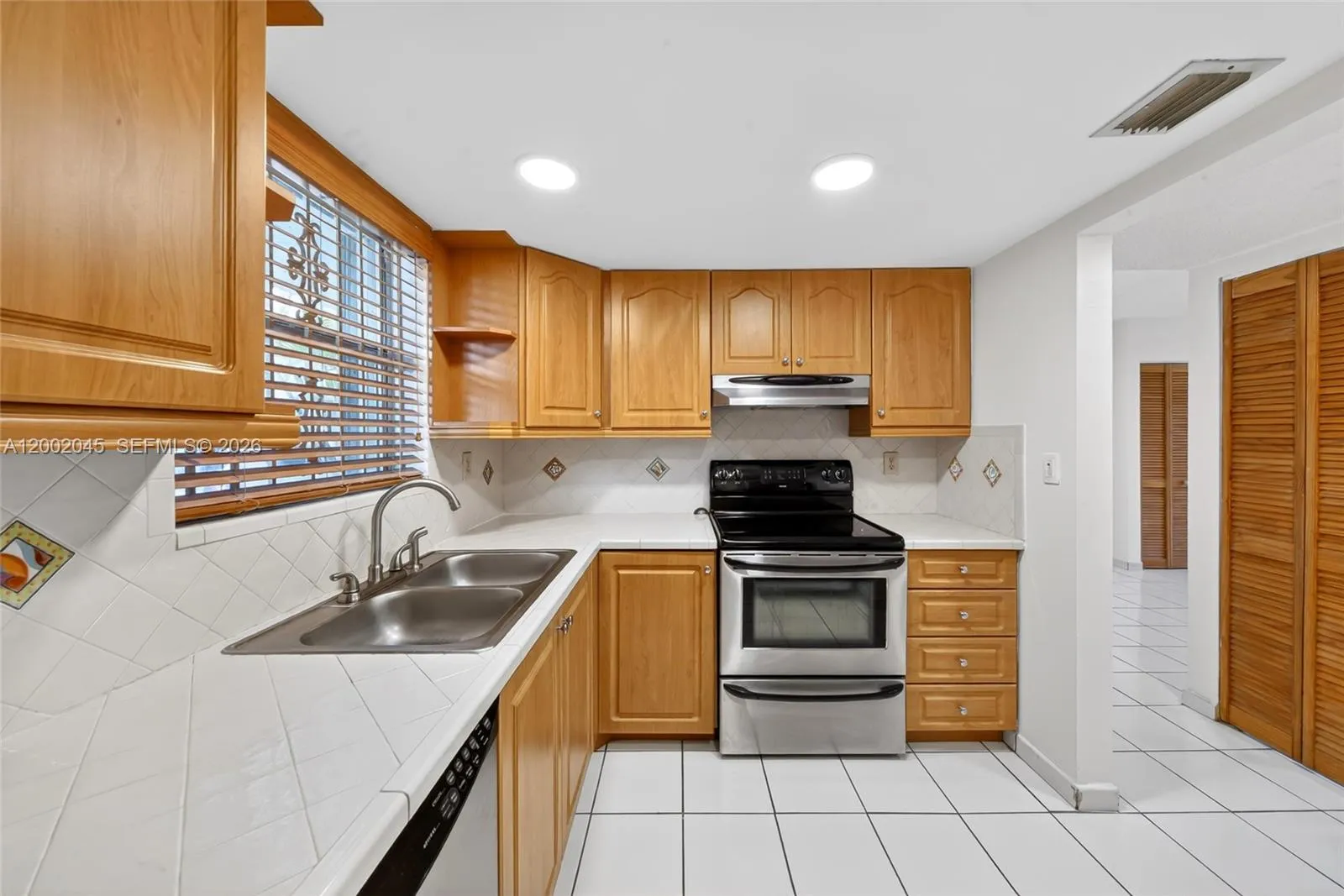 130 Nw 87th Ave H107, Miami, Florida 33172, Miami, Florida 33172, 1 Bedroom Bedrooms, ,1 BathroomBathrooms,Residential,For Sale,130 Nw 87th Ave H107, Miami, Florida 33172,A12002045