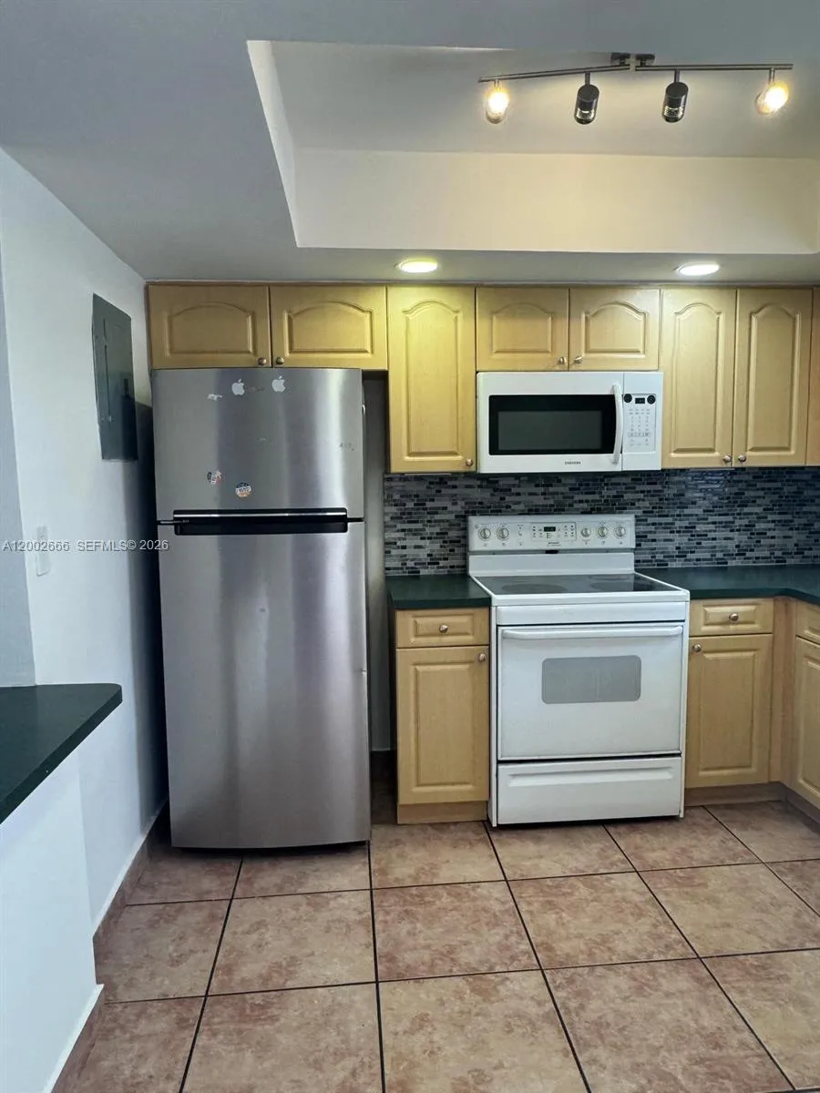 1373 W 69th St 0, Hialeah, Florida 33014, Hialeah, Florida 33014, 2 Bedrooms Bedrooms, ,1 BathroomBathrooms,Residential Lease,For Rent,1373 W 69th St 0, Hialeah, Florida 33014,A12002666