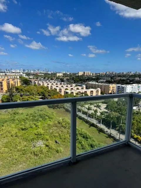 Miami, Florida 33126, 1 Bedroom Bedrooms, ,1 BathroomBathrooms,Residential Lease,For Rent,A12002677