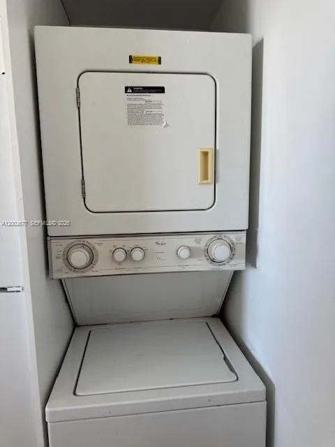 Miami, Florida 33126, 1 Bedroom Bedrooms, ,1 BathroomBathrooms,Residential Lease,For Rent,A12002677