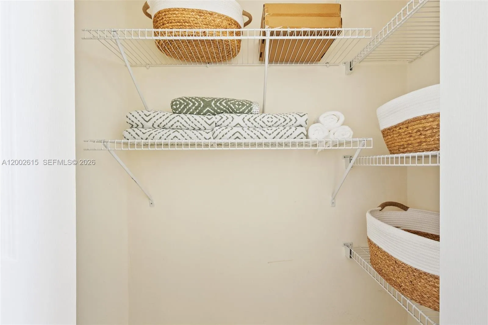 3725 S Ocean Dr 921, Hollywood, Florida 33019, Hollywood, Florida 33019, 1 Bedroom Bedrooms, ,1 BathroomBathrooms,Residential Lease,For Rent,3725 S Ocean Dr 921, Hollywood, Florida 33019,A12002615