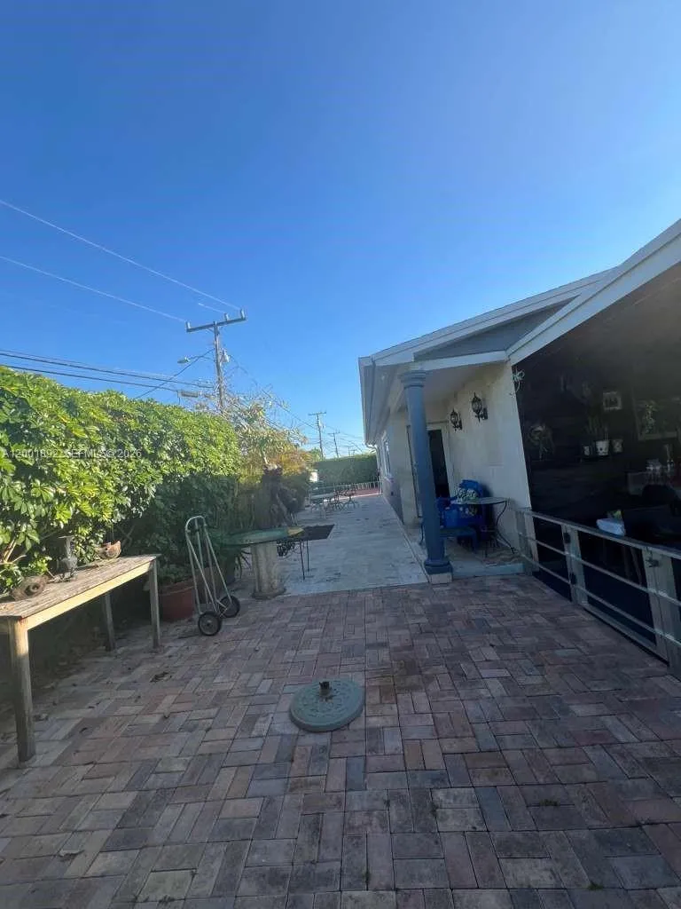 6900 Sw 22nd St, Miami, Florida 33155, Miami, Florida 33155, 3 Bedrooms Bedrooms, ,2 BathroomsBathrooms,Residential,For Sale,6900 Sw 22nd St, Miami, Florida 33155,A12001892