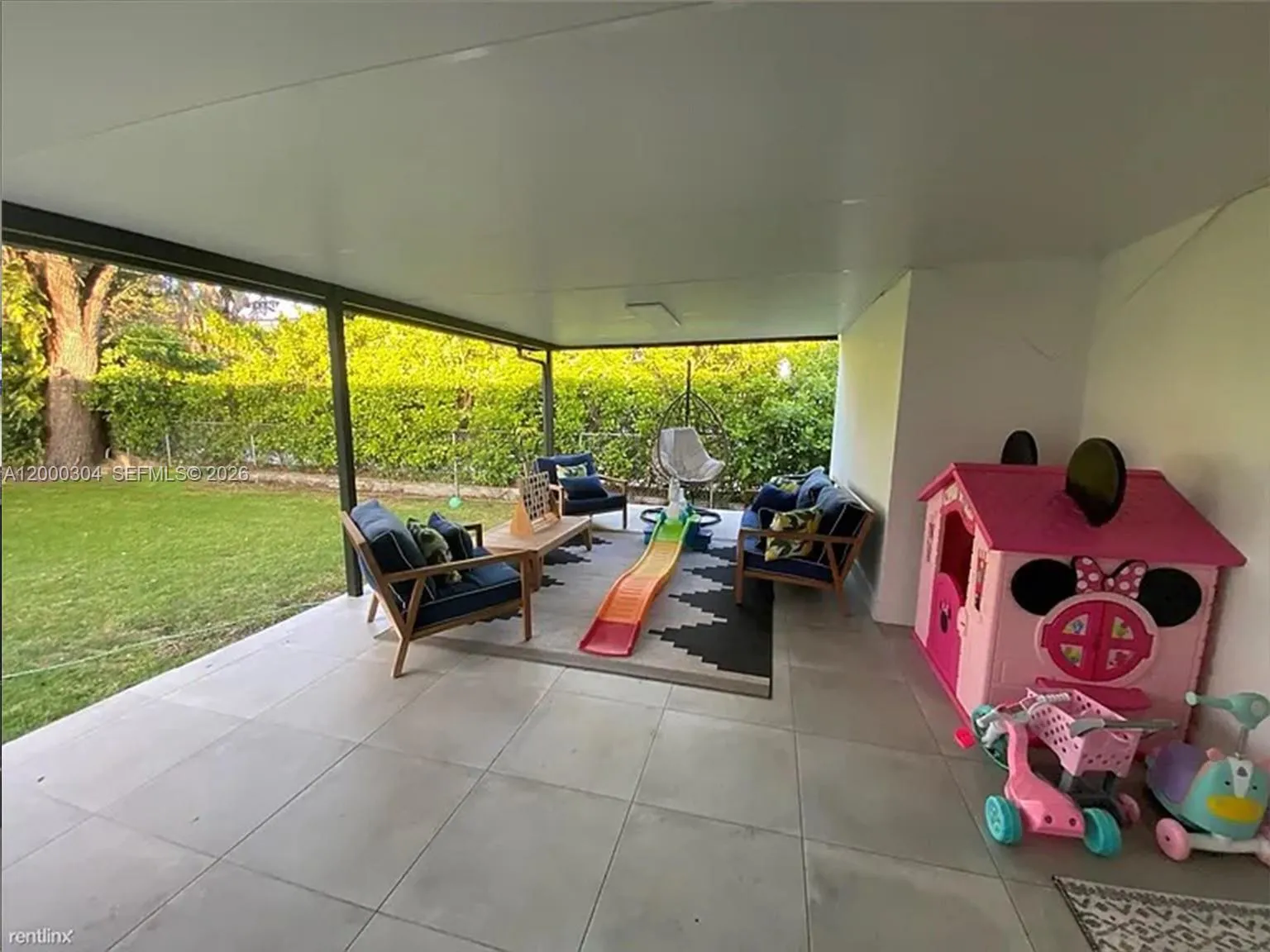 1935 Sw 24th Ter, Miami, Florida 33145, Miami, Florida 33145, 2 Bedrooms Bedrooms, ,1 BathroomBathrooms,Residential Lease,For Rent,1935 Sw 24th Ter, Miami, Florida 33145,A12000304