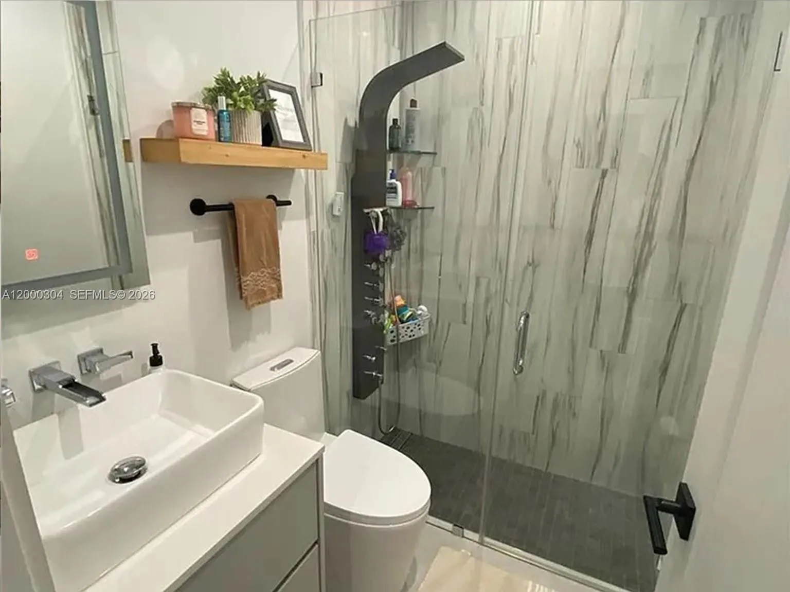 1935 Sw 24th Ter, Miami, Florida 33145, Miami, Florida 33145, 2 Bedrooms Bedrooms, ,1 BathroomBathrooms,Residential Lease,For Rent,1935 Sw 24th Ter, Miami, Florida 33145,A12000304