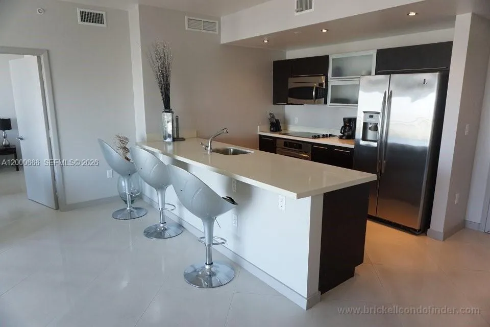90 Sw 3rd St 3505, Miami, Florida 33130, Miami, Florida 33130, 2 Bedrooms Bedrooms, ,2 BathroomsBathrooms,Residential Lease,For Rent,90 Sw 3rd St 3505, Miami, Florida 33130,A12000666
