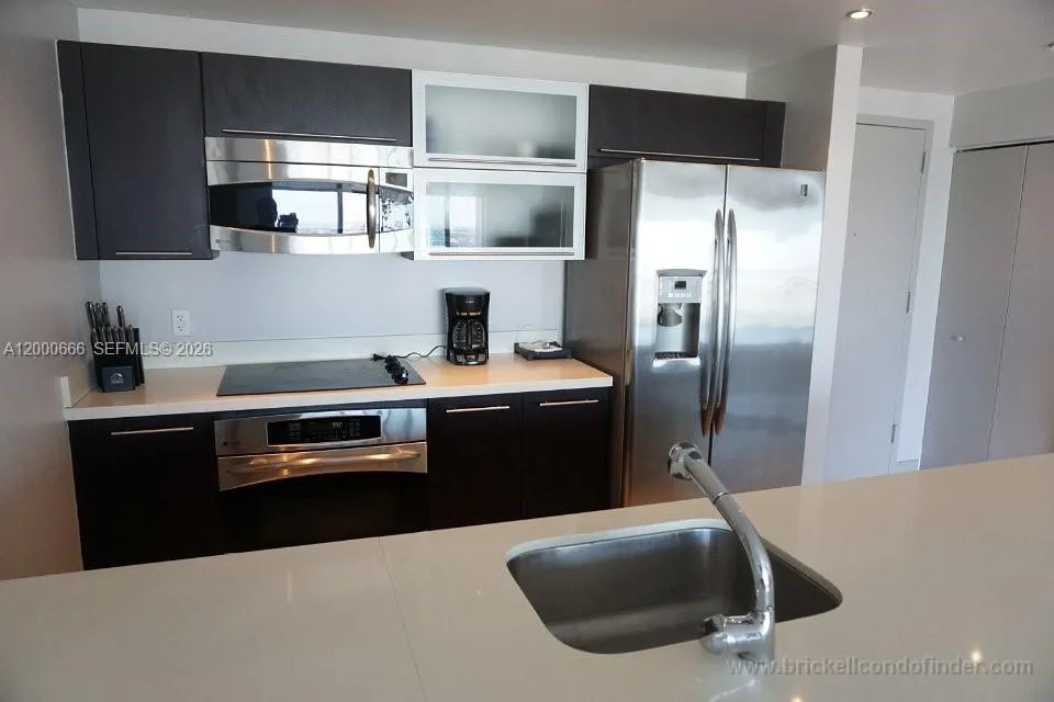 90 Sw 3rd St 3505, Miami, Florida 33130, Miami, Florida 33130, 2 Bedrooms Bedrooms, ,2 BathroomsBathrooms,Residential Lease,For Rent,90 Sw 3rd St 3505, Miami, Florida 33130,A12000666