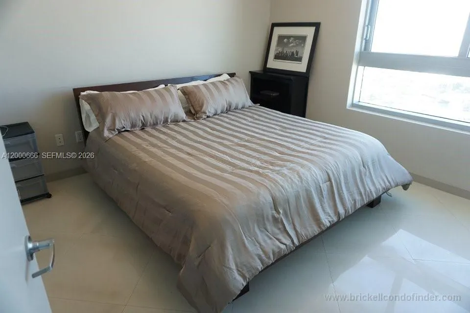 90 Sw 3rd St 3505, Miami, Florida 33130, Miami, Florida 33130, 2 Bedrooms Bedrooms, ,2 BathroomsBathrooms,Residential Lease,For Rent,90 Sw 3rd St 3505, Miami, Florida 33130,A12000666