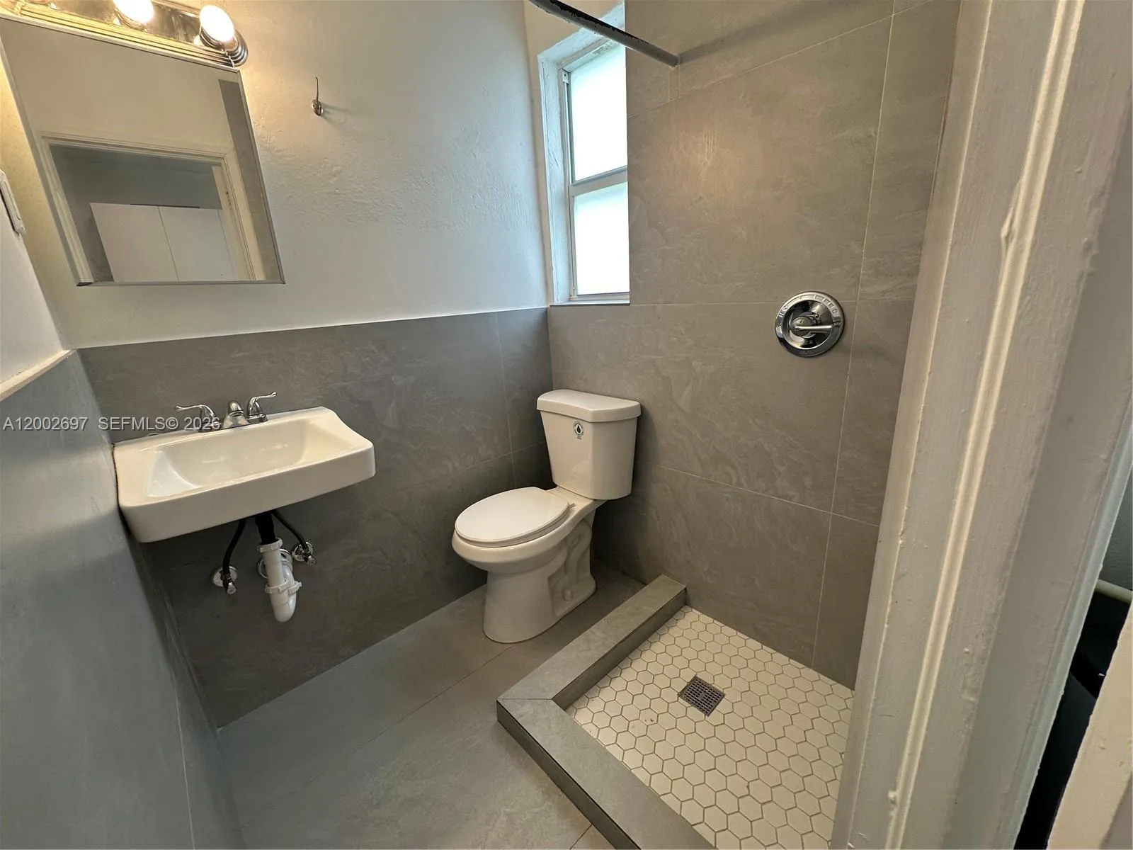 480 Sw 10th St 6, Miami, Florida 33130, Miami, Florida 33130, ,1 BathroomBathrooms,Residential Lease,For Rent,480 Sw 10th St 6, Miami, Florida 33130,A12002697