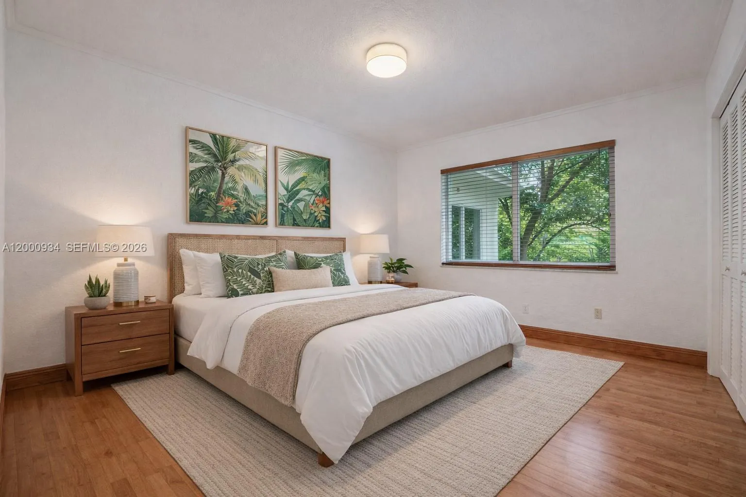 Large Guest Bedroom (Virtually Sataged)