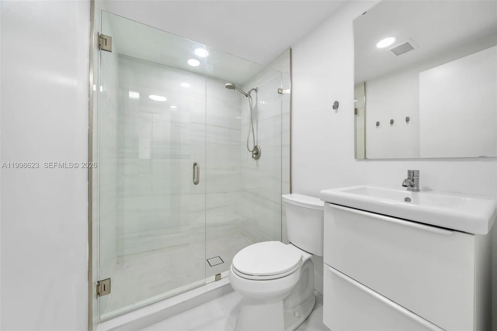 600 Layne Blvd 126, Hallandale Beach, Florida 3300, Hallandale Beach, Florida 33009, 2 Bedrooms Bedrooms, ,1 BathroomBathrooms,Residential,For Sale,600 Layne Blvd 126, Hallandale Beach, Florida 3300,A11998623