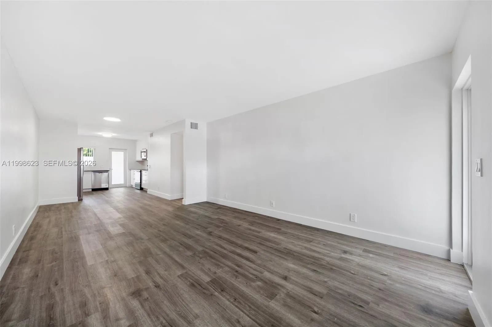 600 Layne Blvd 126, Hallandale Beach, Florida 3300, Hallandale Beach, Florida 33009, 2 Bedrooms Bedrooms, ,1 BathroomBathrooms,Residential,For Sale,600 Layne Blvd 126, Hallandale Beach, Florida 3300,A11998623