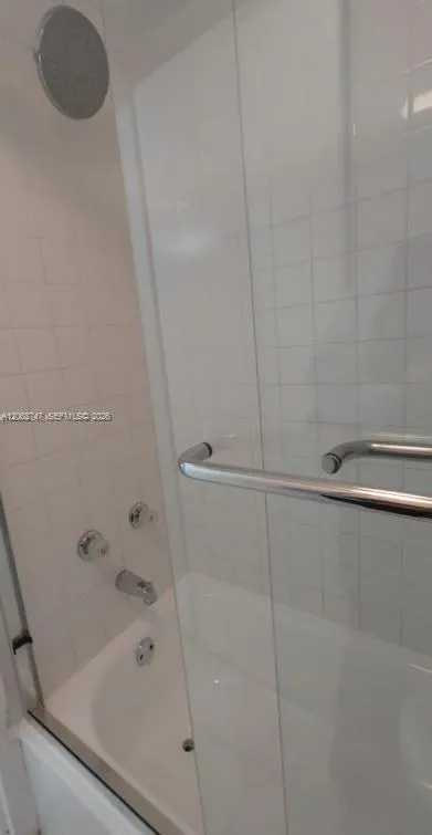 2935 Ne 163rd St 4q, North Miami Beach, Florida 33, North Miami Beach, Florida 33160, 1 Bedroom Bedrooms, ,1 BathroomBathrooms,Residential,For Sale,2935 Ne 163rd St 4q, North Miami Beach, Florida 33,A12002747