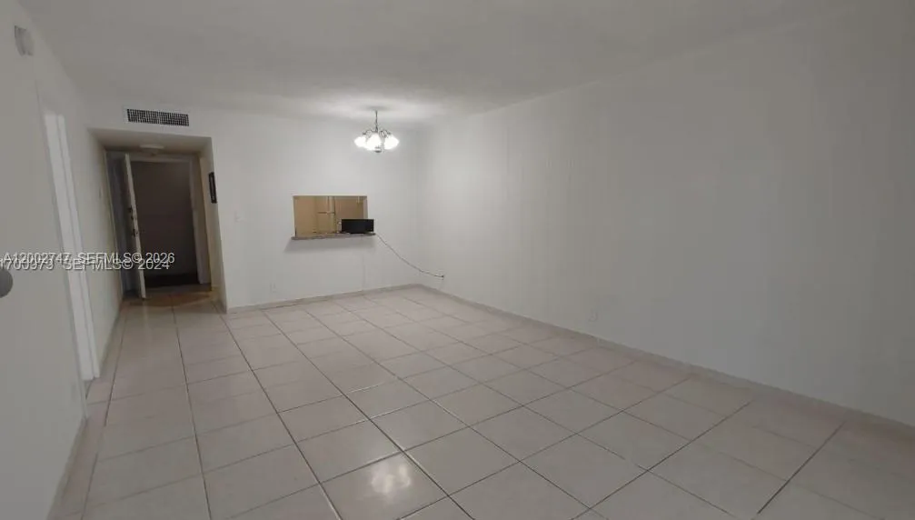 2935 Ne 163rd St 4q, North Miami Beach, Florida 33, North Miami Beach, Florida 33160, 1 Bedroom Bedrooms, ,1 BathroomBathrooms,Residential,For Sale,2935 Ne 163rd St 4q, North Miami Beach, Florida 33,A12002747