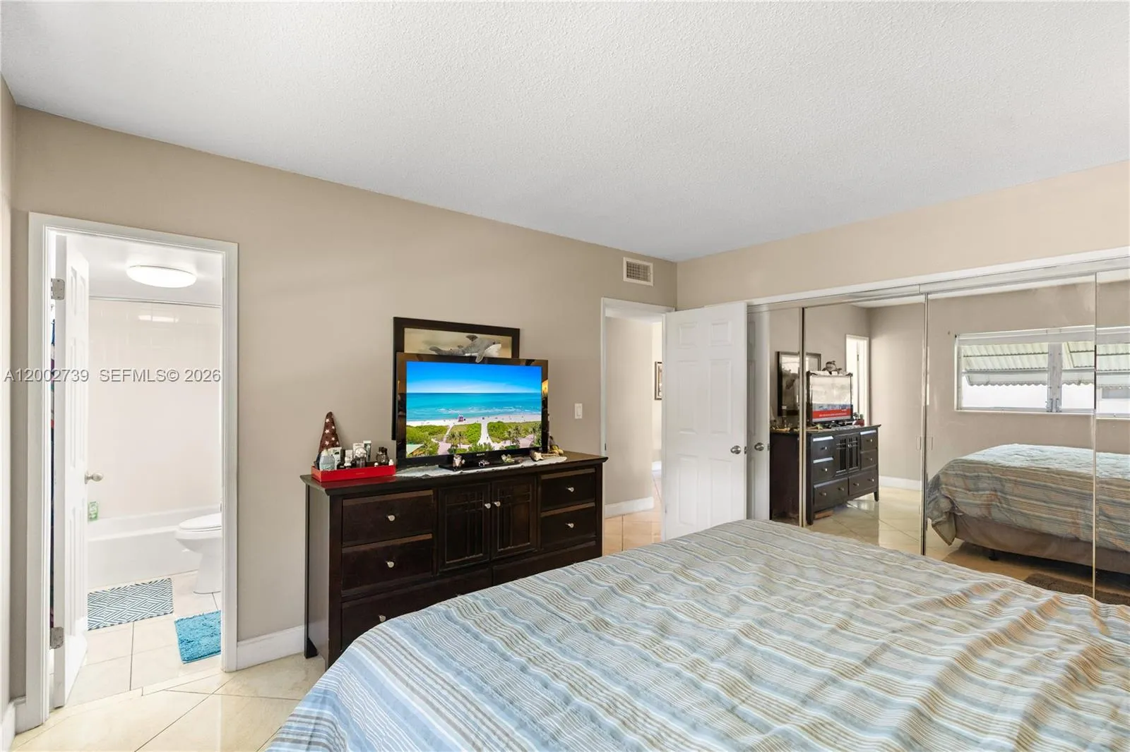 1000 Hillcrest Ct 214, Hollywood, Florida 33021, Hollywood, Florida 33021, 2 Bedrooms Bedrooms, ,2 BathroomsBathrooms,Residential,For Sale,1000 Hillcrest Ct 214, Hollywood, Florida 33021,A12002739