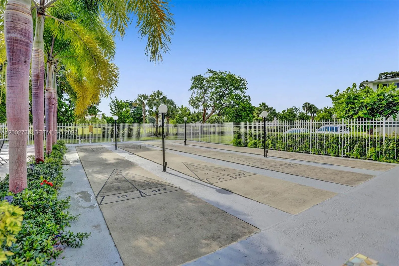 1000 Hillcrest Ct 214, Hollywood, Florida 33021, Hollywood, Florida 33021, 2 Bedrooms Bedrooms, ,2 BathroomsBathrooms,Residential,For Sale,1000 Hillcrest Ct 214, Hollywood, Florida 33021,A12002739