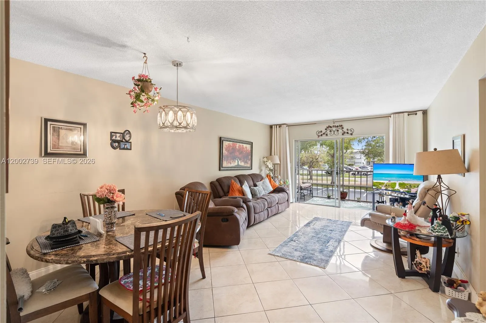 1000 Hillcrest Ct 214, Hollywood, Florida 33021, Hollywood, Florida 33021, 2 Bedrooms Bedrooms, ,2 BathroomsBathrooms,Residential,For Sale,1000 Hillcrest Ct 214, Hollywood, Florida 33021,A12002739