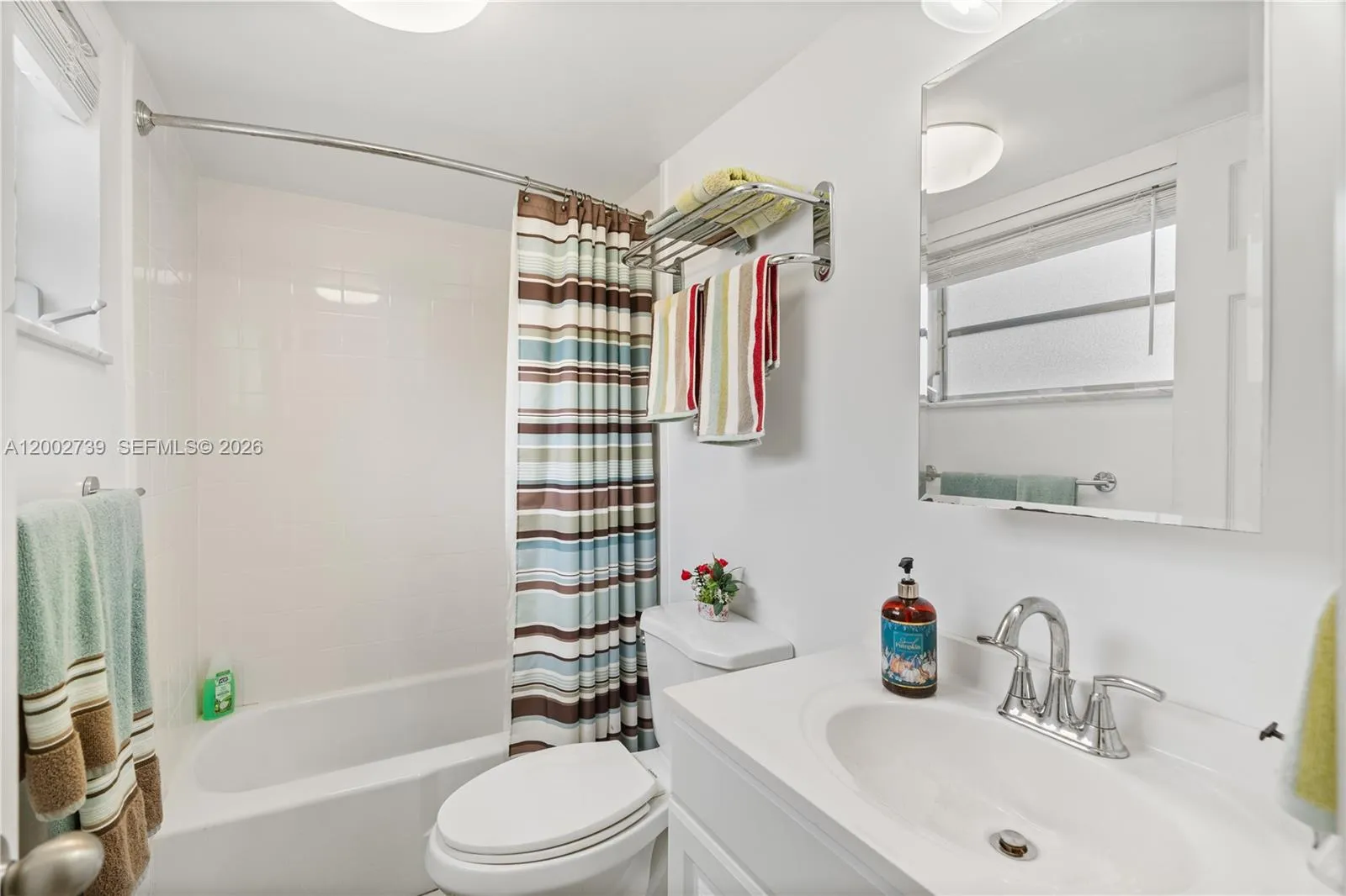 1000 Hillcrest Ct 214, Hollywood, Florida 33021, Hollywood, Florida 33021, 2 Bedrooms Bedrooms, ,2 BathroomsBathrooms,Residential,For Sale,1000 Hillcrest Ct 214, Hollywood, Florida 33021,A12002739