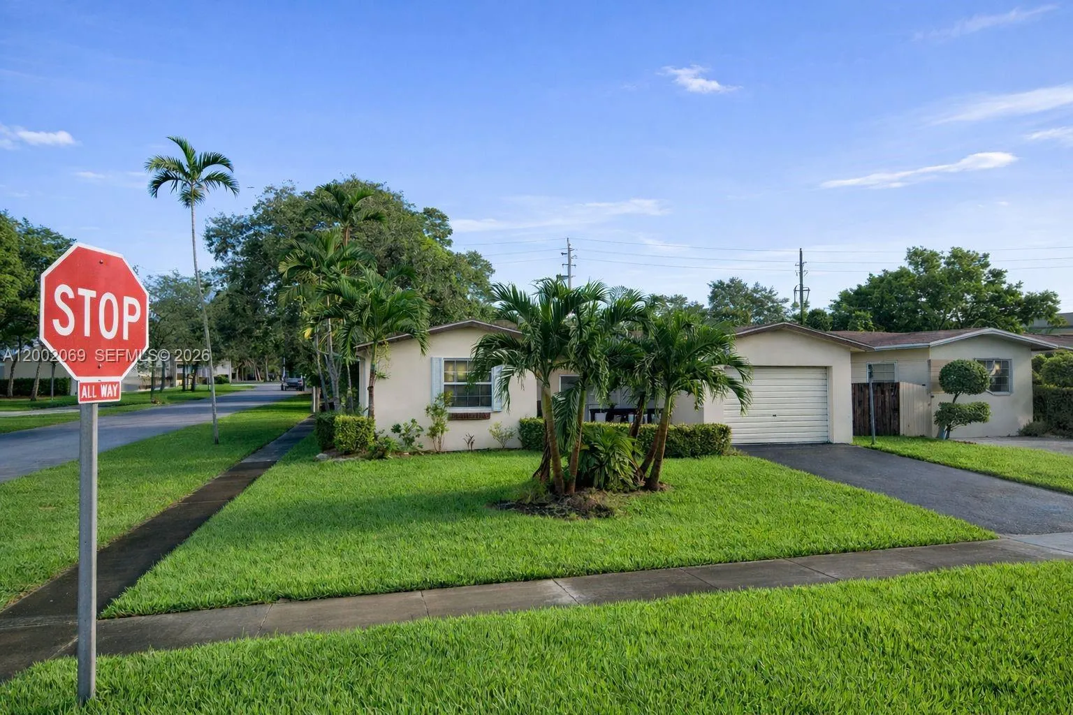 4323 Harrison St, Hollywood, Florida 33021, Hollywood, Florida 33021, 2 Bedrooms Bedrooms, ,2 BathroomsBathrooms,Residential,For Sale,4323 Harrison St, Hollywood, Florida 33021,A12002069