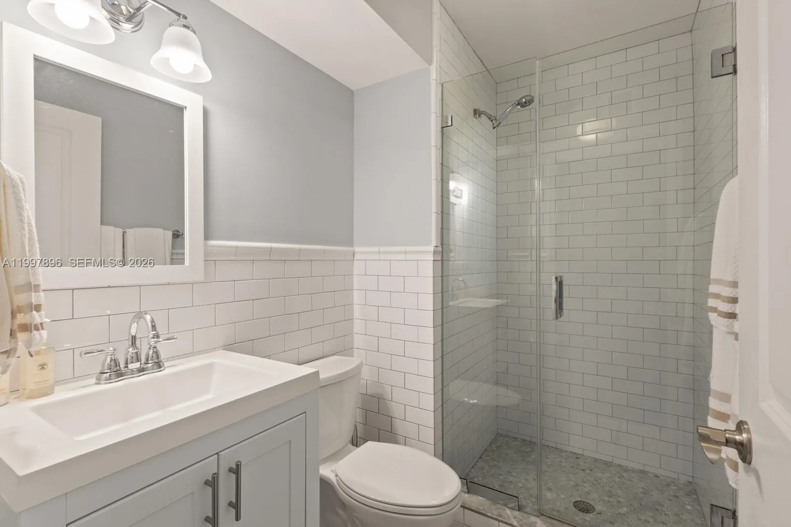 685 Harbor Ln, Key Biscayne, Florida 33149, Key Biscayne, Florida 33149, 5 Bedrooms Bedrooms, ,5 BathroomsBathrooms,Residential,For Sale,685 Harbor Ln, Key Biscayne, Florida 33149,A11997896