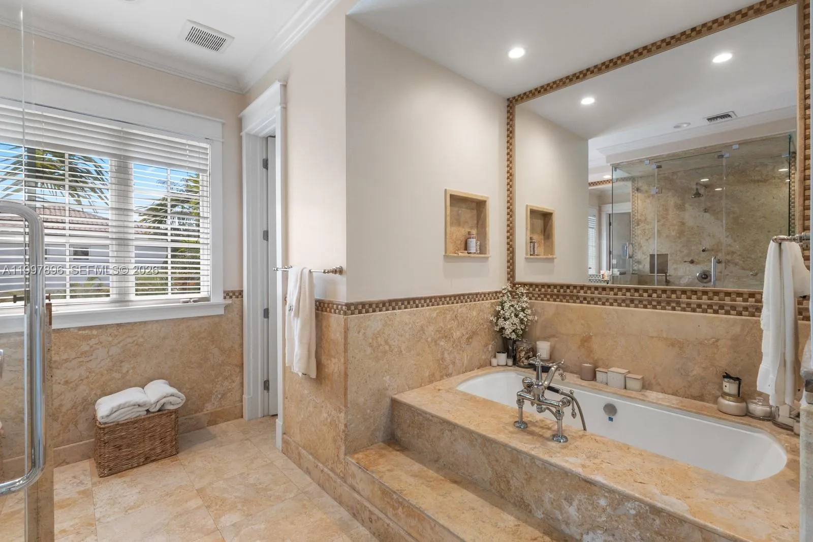 685 Harbor Ln, Key Biscayne, Florida 33149, Key Biscayne, Florida 33149, 5 Bedrooms Bedrooms, ,5 BathroomsBathrooms,Residential,For Sale,685 Harbor Ln, Key Biscayne, Florida 33149,A11997896