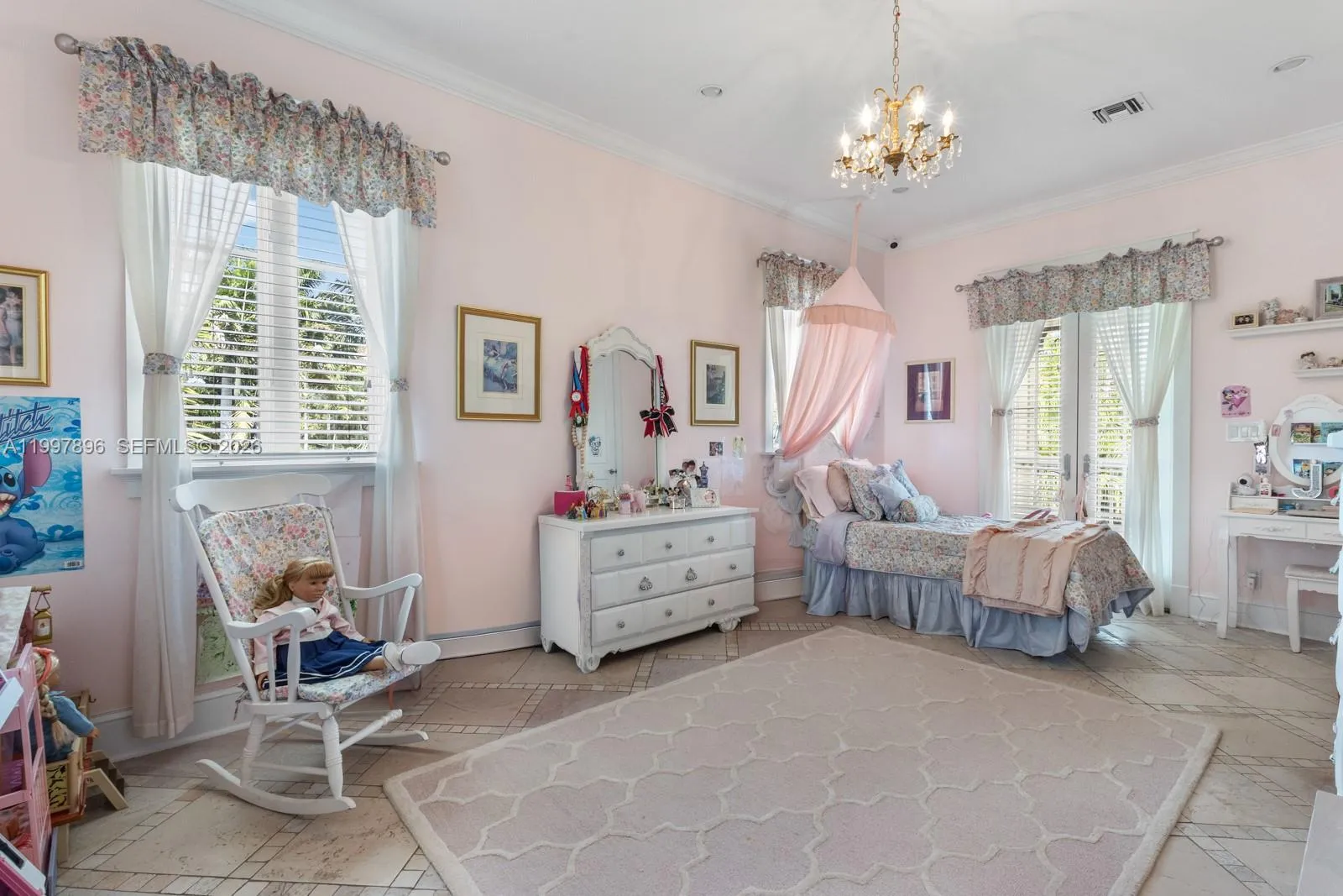 685 Harbor Ln, Key Biscayne, Florida 33149, Key Biscayne, Florida 33149, 5 Bedrooms Bedrooms, ,5 BathroomsBathrooms,Residential,For Sale,685 Harbor Ln, Key Biscayne, Florida 33149,A11997896