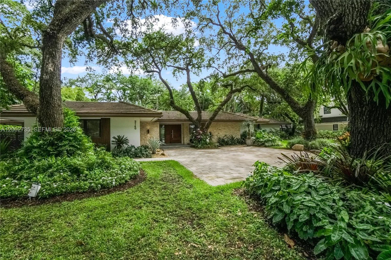 2140 Ne 190th Ter, Miami, Florida 33179, Miami, Florida 33179, 5 Bedrooms Bedrooms, ,4 BathroomsBathrooms,Residential,For Sale,2140 Ne 190th Ter, Miami, Florida 33179,A12002735