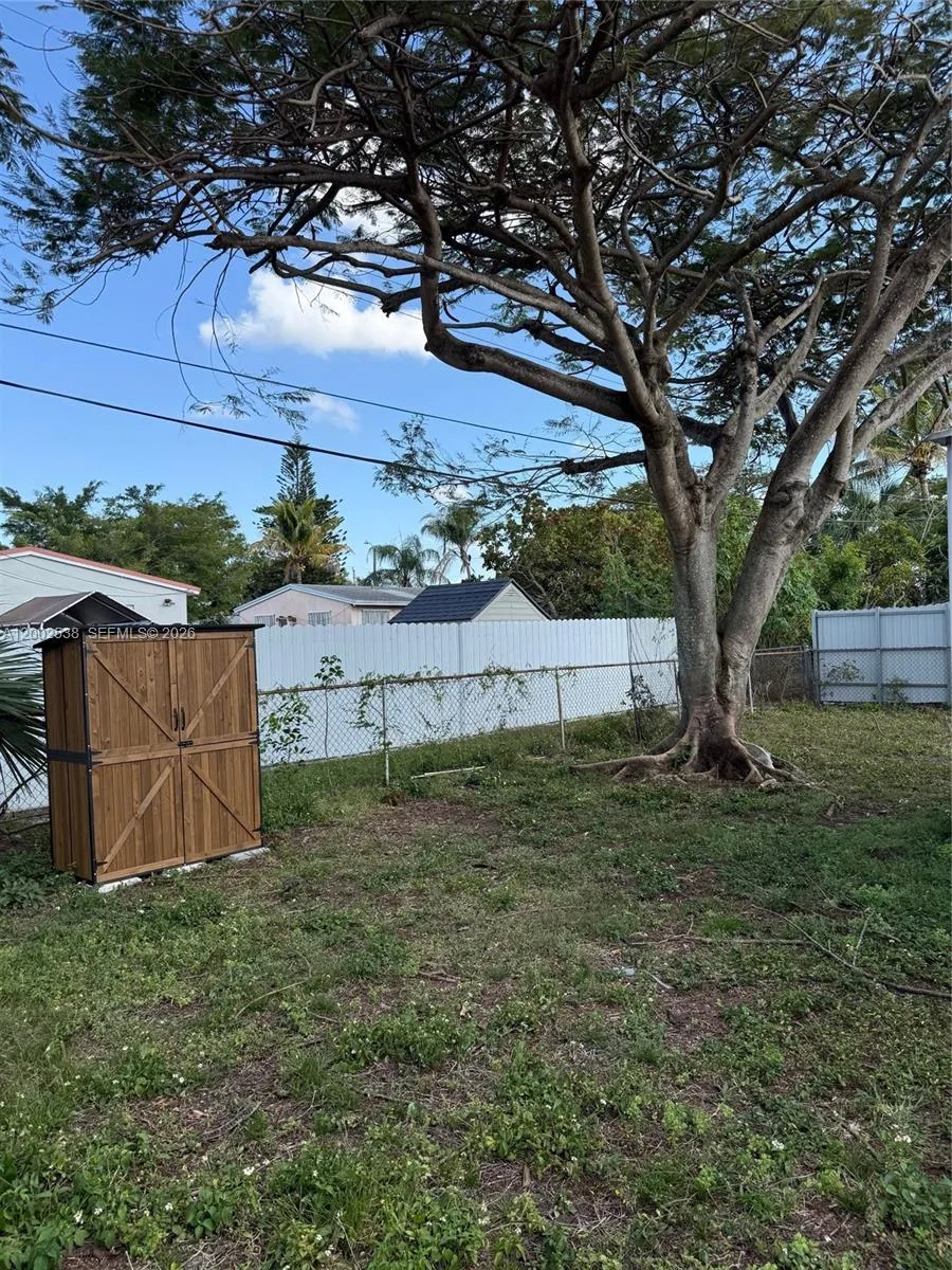 1601 N 68th Ter, Hollywood, Florida 33024, Hollywood, Florida 33024, 3 Bedrooms Bedrooms, ,1 BathroomBathrooms,Residential,For Sale,1601 N 68th Ter, Hollywood, Florida 33024,A12002538