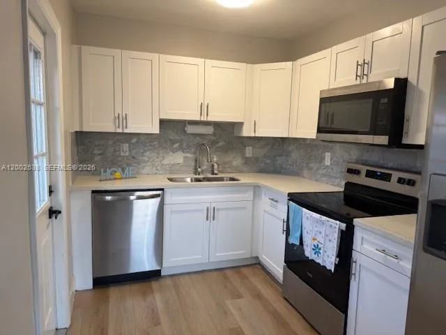 1601 N 68th Ter, Hollywood, Florida 33024, Hollywood, Florida 33024, 3 Bedrooms Bedrooms, ,1 BathroomBathrooms,Residential,For Sale,1601 N 68th Ter, Hollywood, Florida 33024,A12002538