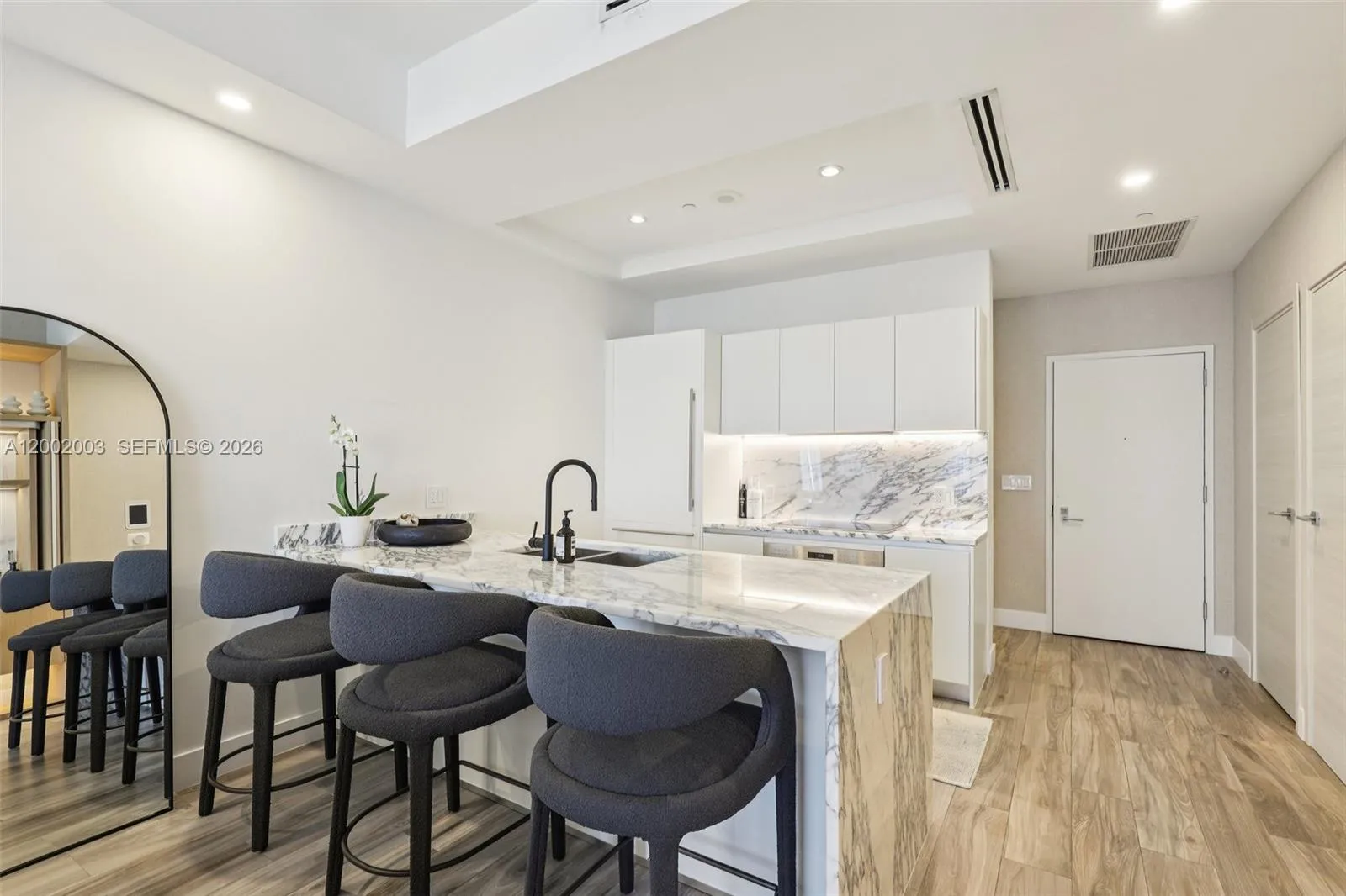 801 S Miami Ave 4902, Miami, Florida 33130, Miami, Florida 33130, 2 Bedrooms Bedrooms, ,2 BathroomsBathrooms,Residential,For Sale,801 S Miami Ave 4902, Miami, Florida 33130,A12002003