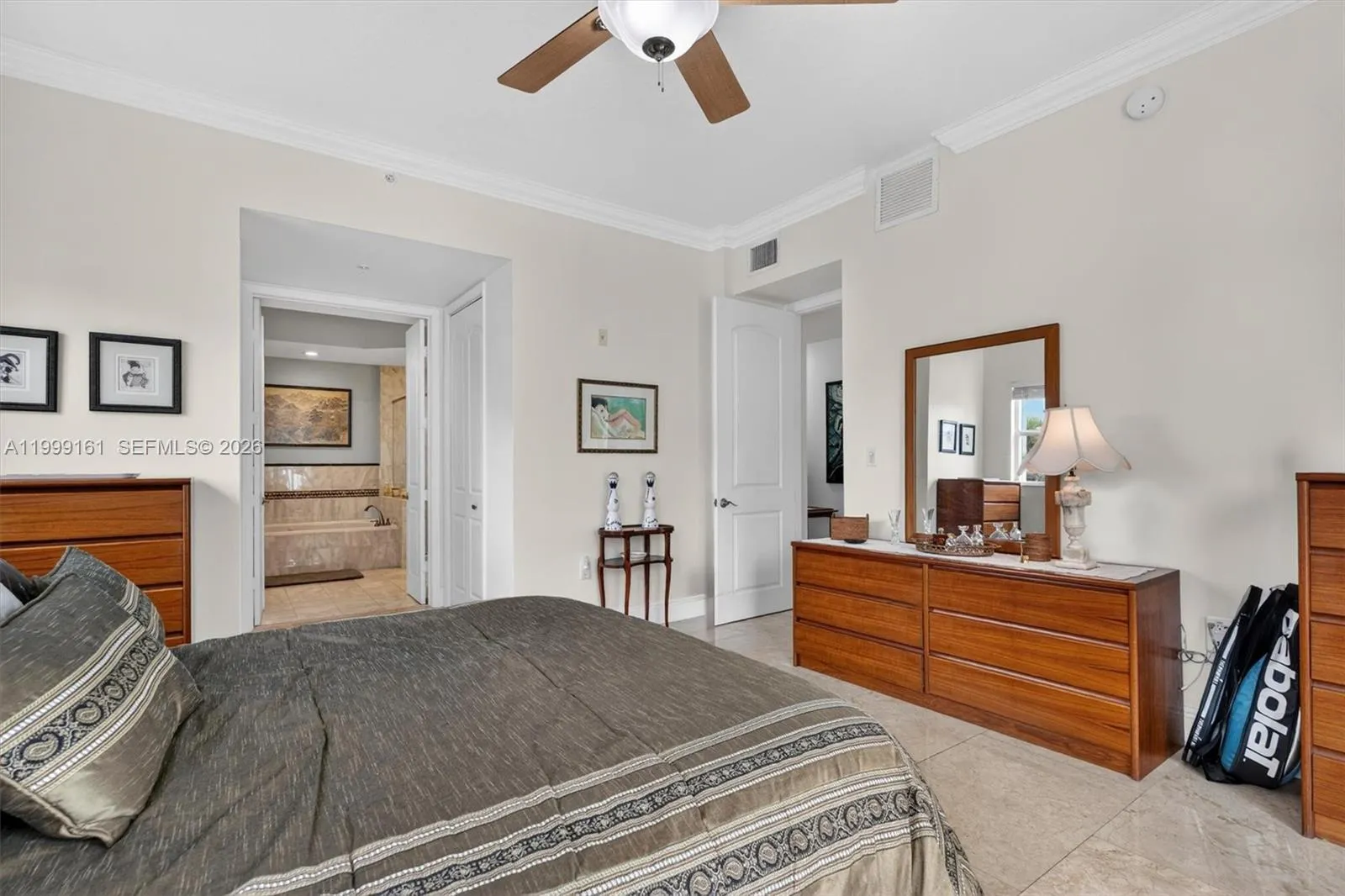 650 Valencia Ave 302, Coral Gables, Florida 33134, Coral Gables, Florida 33134, 3 Bedrooms Bedrooms, ,3 BathroomsBathrooms,Residential,For Sale,650 Valencia Ave 302, Coral Gables, Florida 33134,A11999161