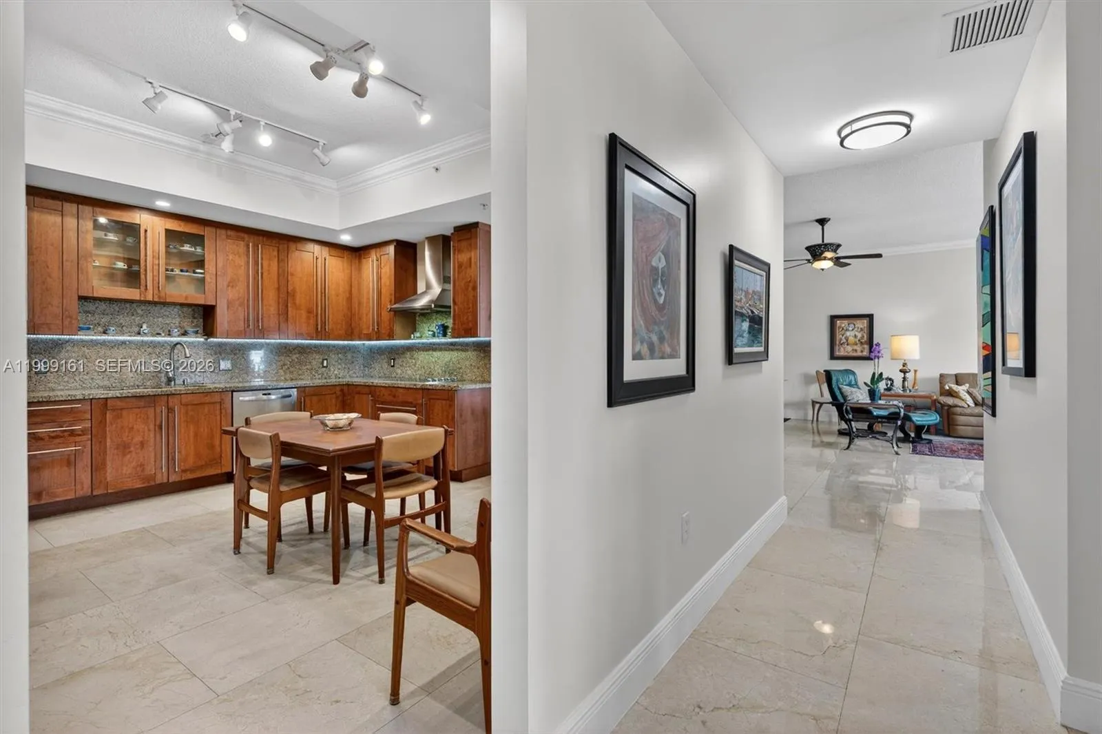 650 Valencia Ave 302, Coral Gables, Florida 33134, Coral Gables, Florida 33134, 3 Bedrooms Bedrooms, ,3 BathroomsBathrooms,Residential,For Sale,650 Valencia Ave 302, Coral Gables, Florida 33134,A11999161