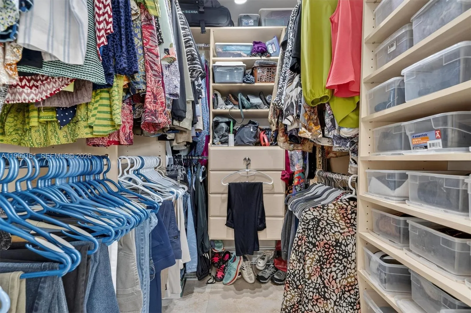 650 Valencia Ave 302, Coral Gables, Florida 33134, Coral Gables, Florida 33134, 3 Bedrooms Bedrooms, ,3 BathroomsBathrooms,Residential,For Sale,650 Valencia Ave 302, Coral Gables, Florida 33134,A11999161