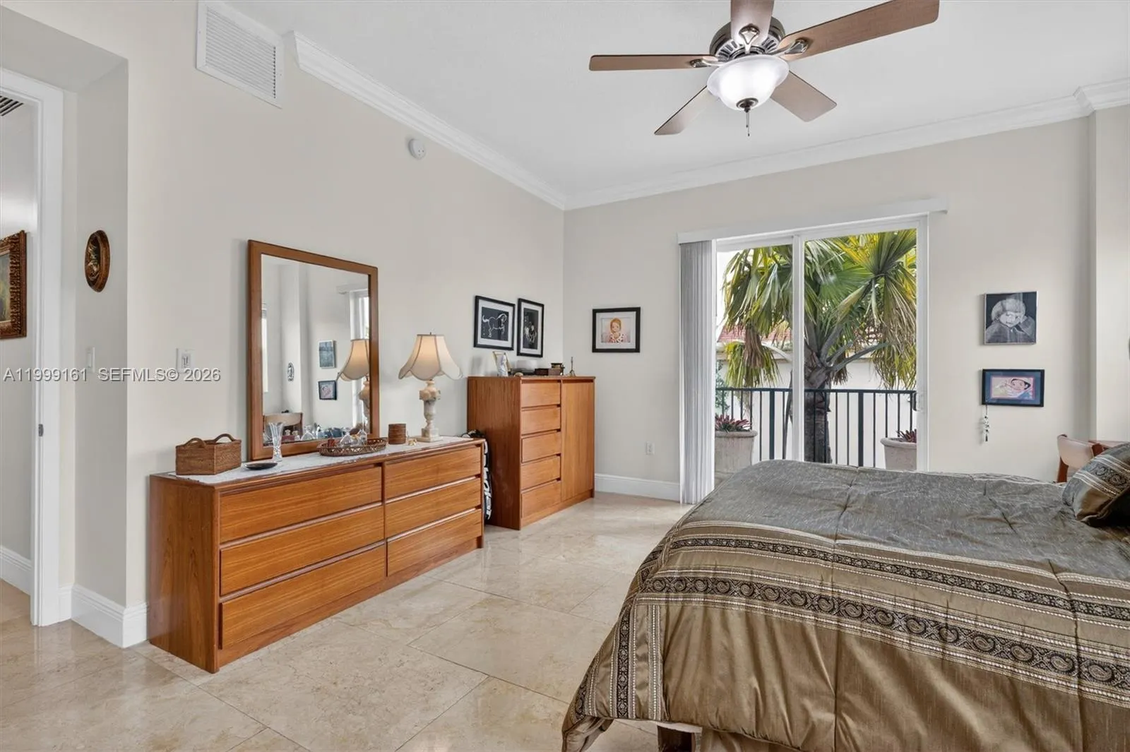 650 Valencia Ave 302, Coral Gables, Florida 33134, Coral Gables, Florida 33134, 3 Bedrooms Bedrooms, ,3 BathroomsBathrooms,Residential,For Sale,650 Valencia Ave 302, Coral Gables, Florida 33134,A11999161