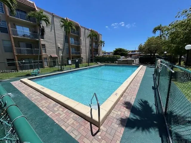 4713 Nw 7th St 410-1, Miami, Florida 33126, Miami, Florida 33126, 2 Bedrooms Bedrooms, ,2 BathroomsBathrooms,Residential,For Sale,4713 Nw 7th St 410-1, Miami, Florida 33126,A12002793
