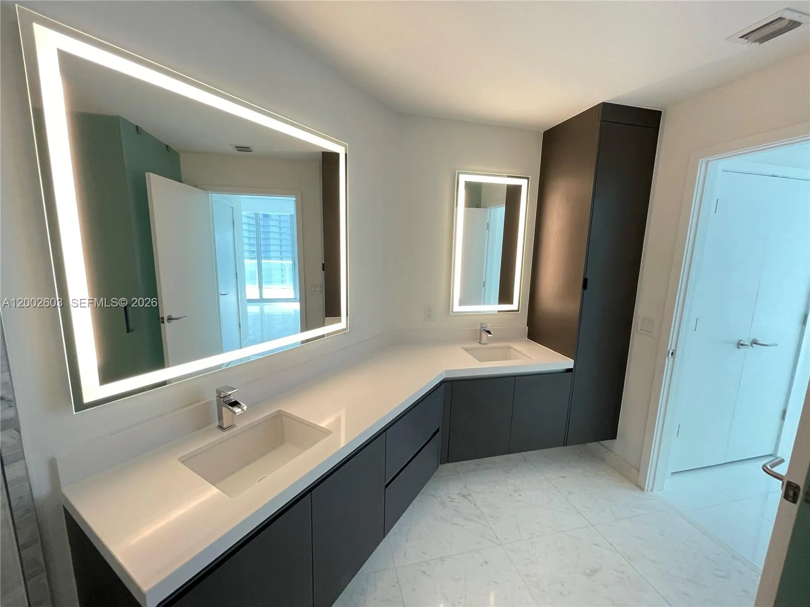 851 Ne 1st Ave 3103, Miami, Florida 33132, Miami, Florida 33132, 2 Bedrooms Bedrooms, ,3 BathroomsBathrooms,Residential,For Sale,851 Ne 1st Ave 3103, Miami, Florida 33132,A12002603